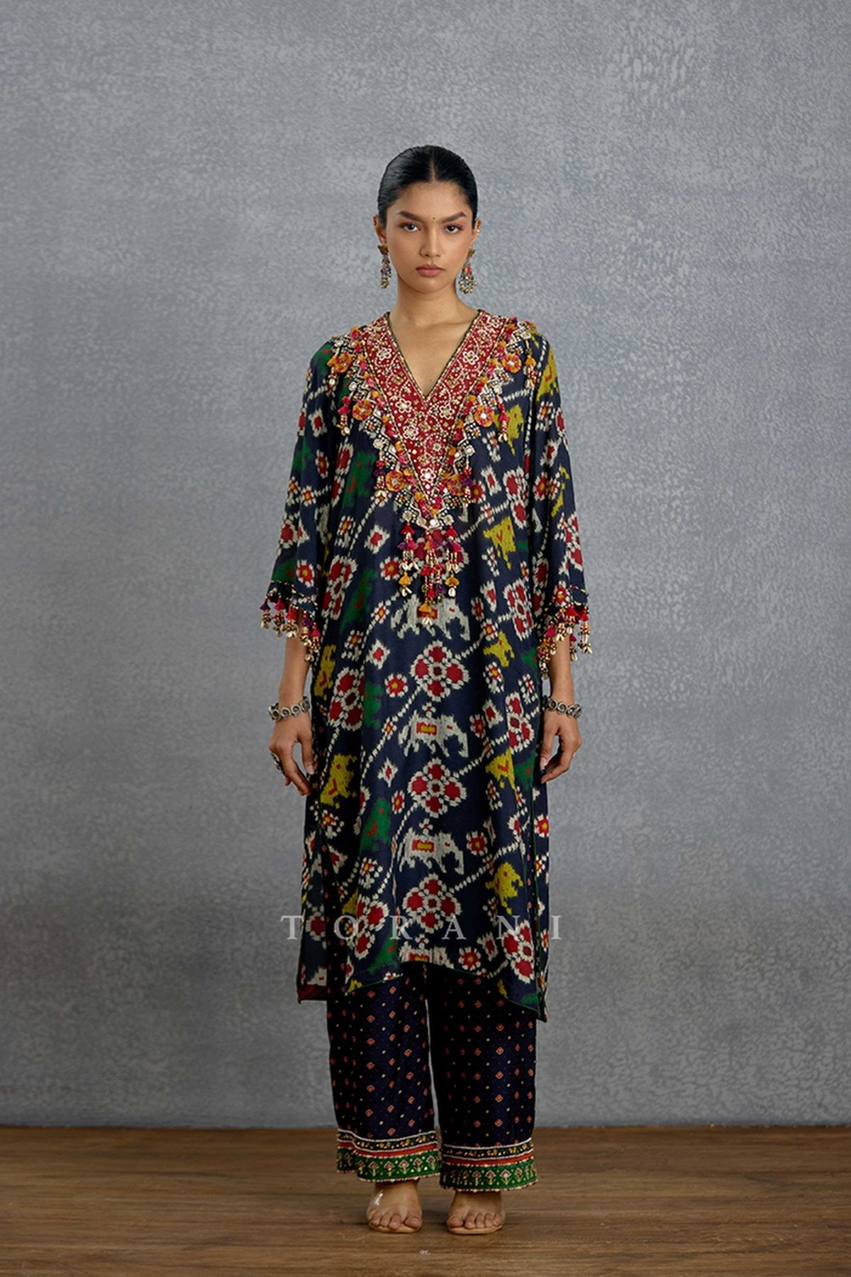 Virasa Patola Kurta Set