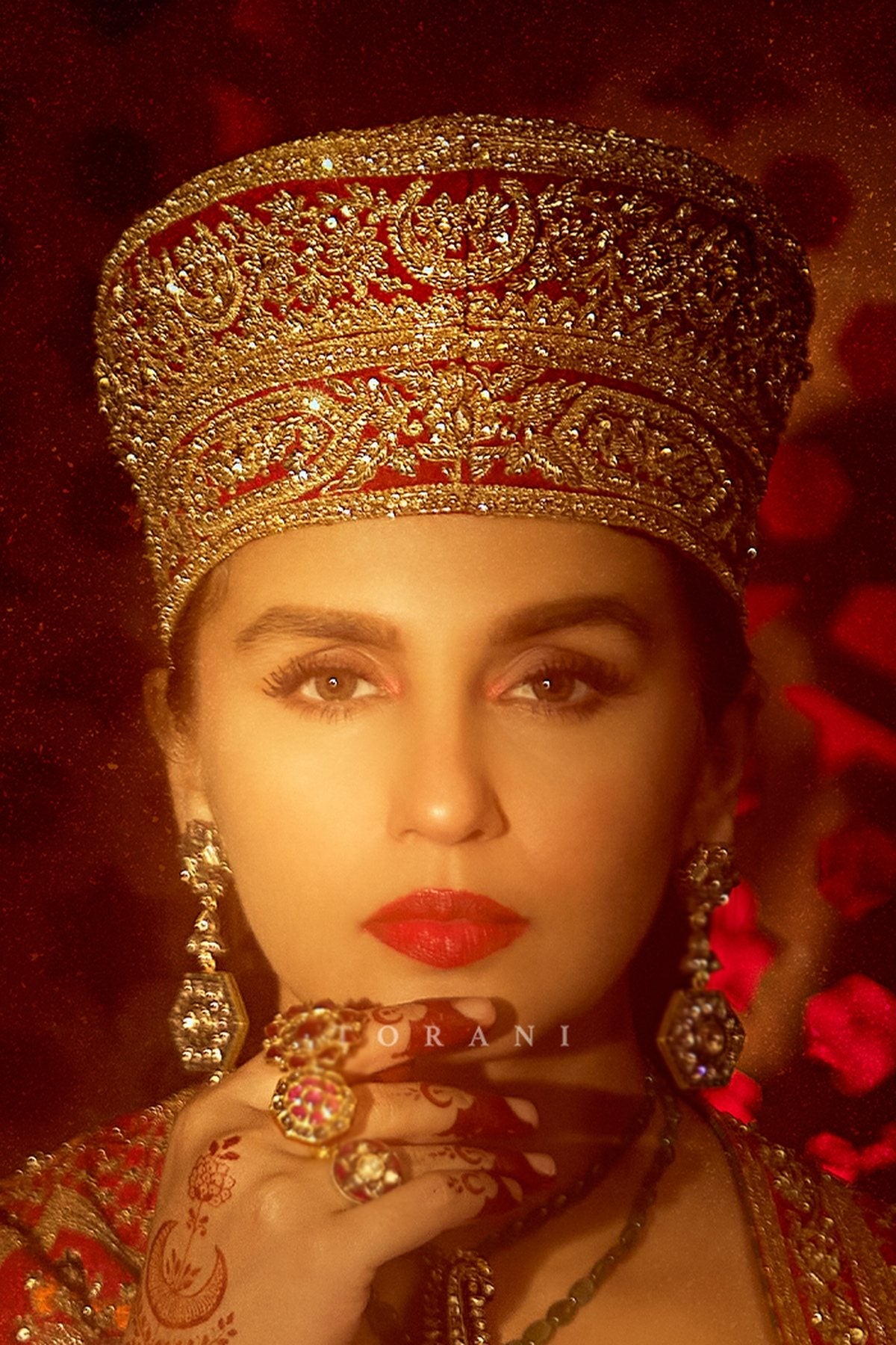 Zehra Taj Topi