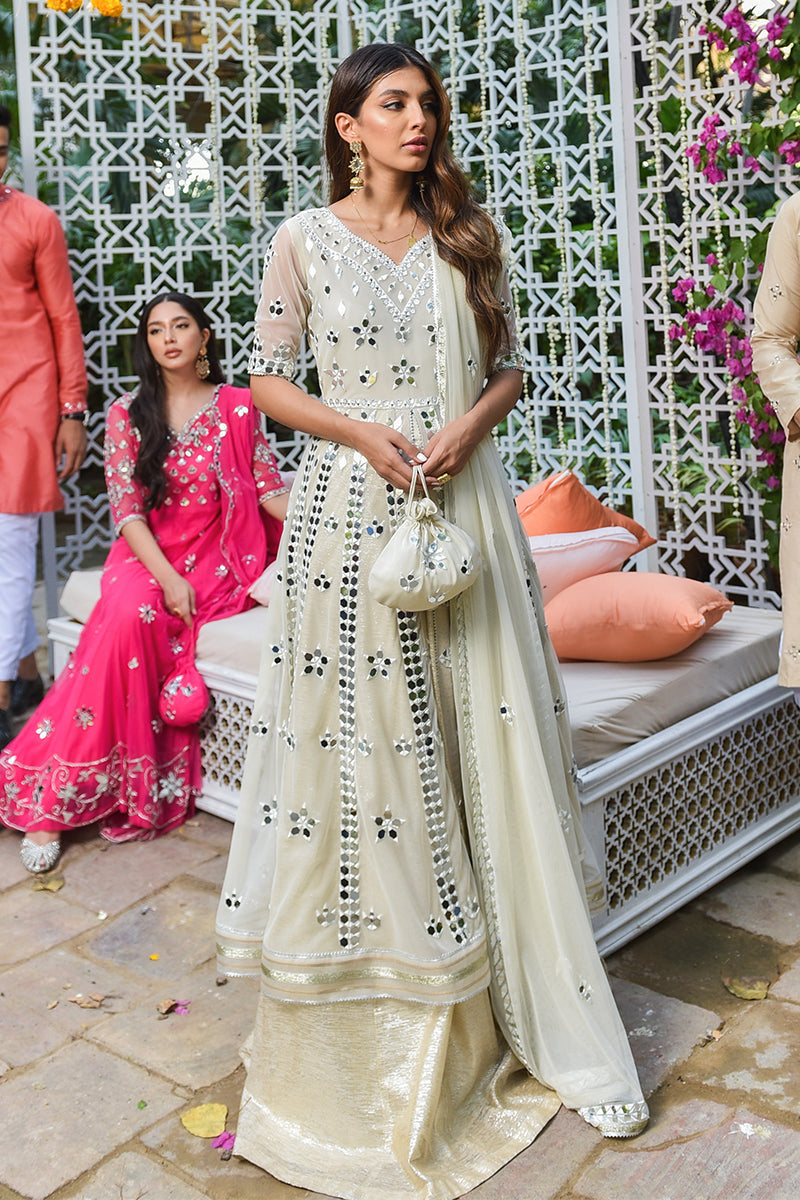 Doodh Dulari - Shimmer Lehnga