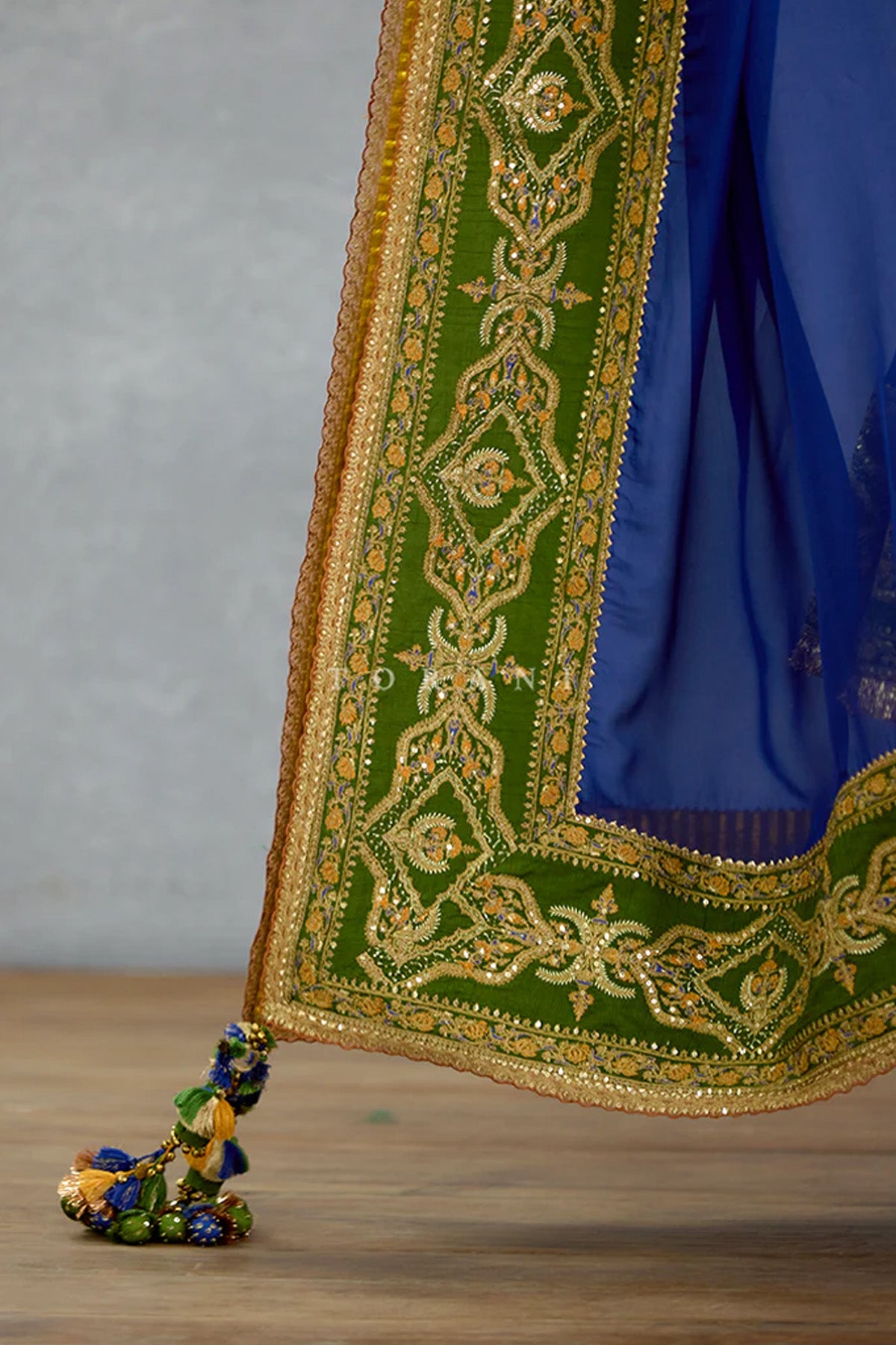 Hemrang Azraa Lehenga Set