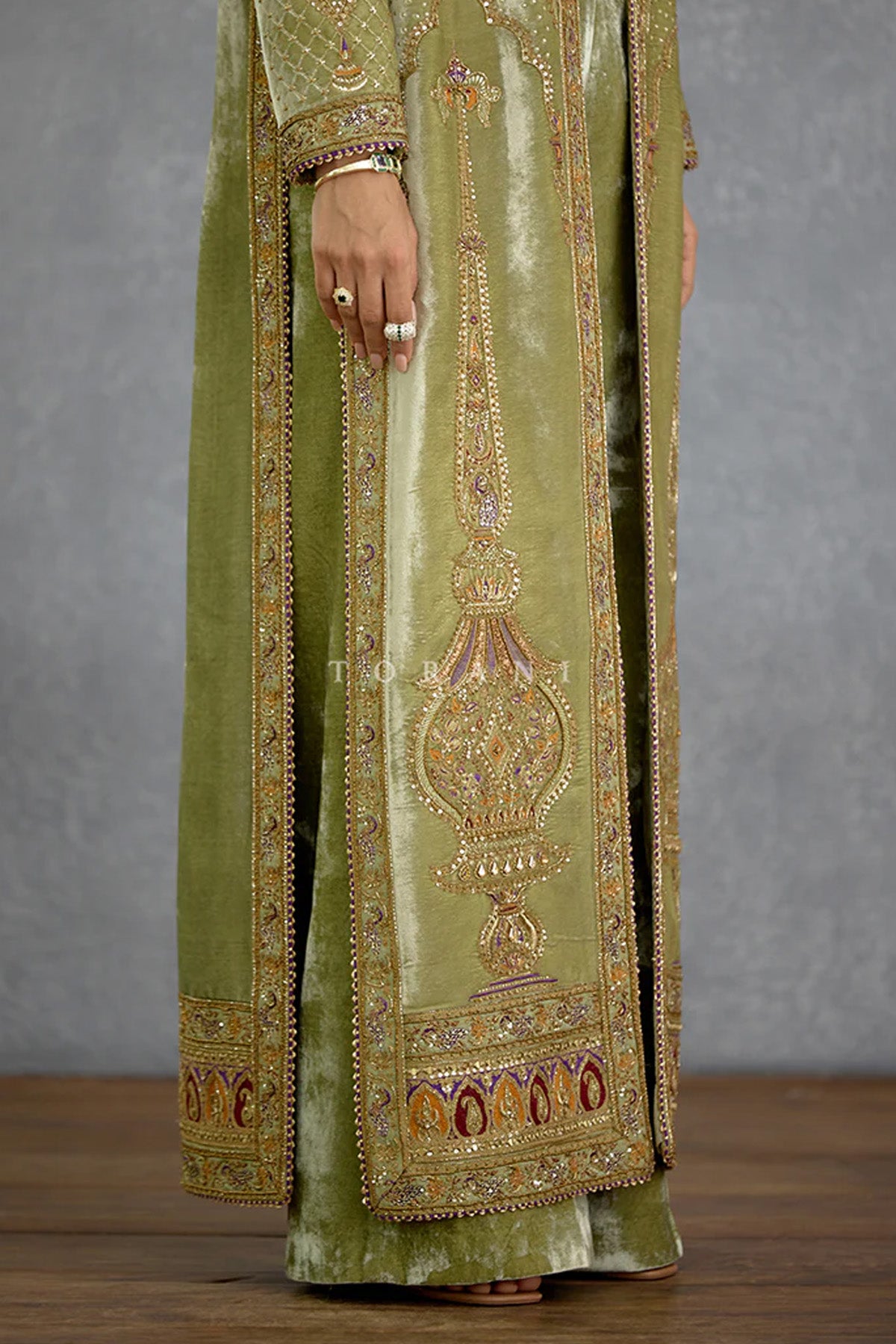 Rangsaaz Omaira Nafeesa Jacket Set