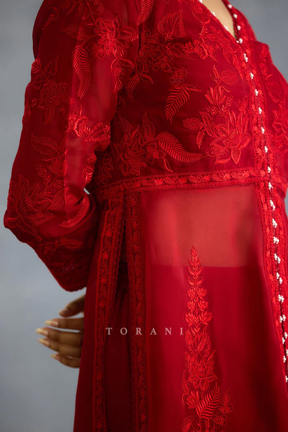 Surkh Udita Kurta Set