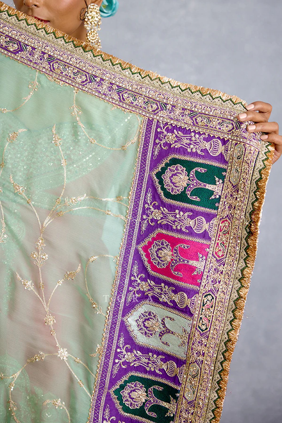 Gul-Naaz Shahana Kurta Set