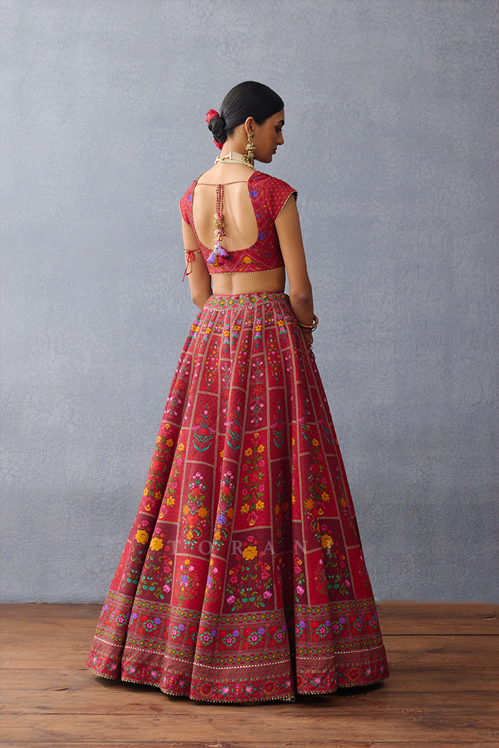 Dil Surkh Javeri Lehenga Set