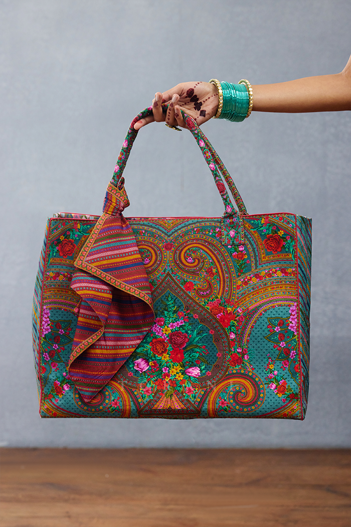 Dil Nawaz Arsia Handbag