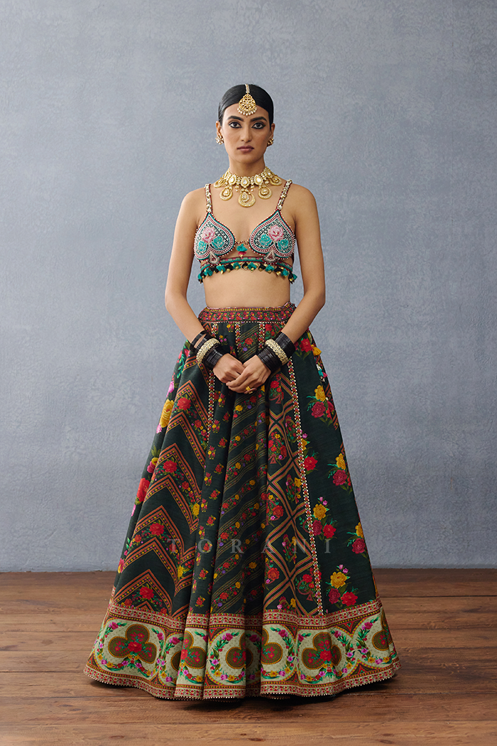 Dil Shaad Sarma Lehenga Set