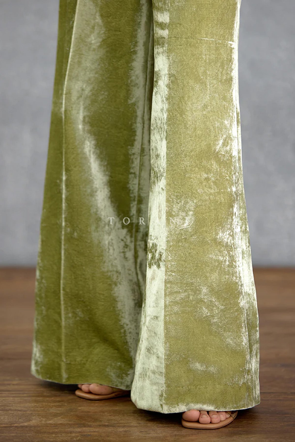 Rangsaaz Omaira Nafeesa Jacket Set