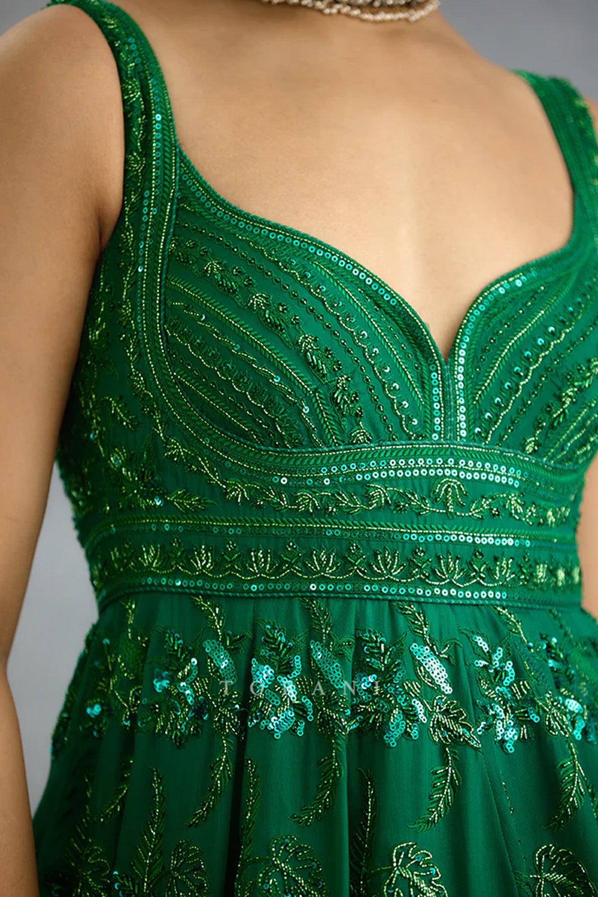 Parnabha Aruna Anarkali Set