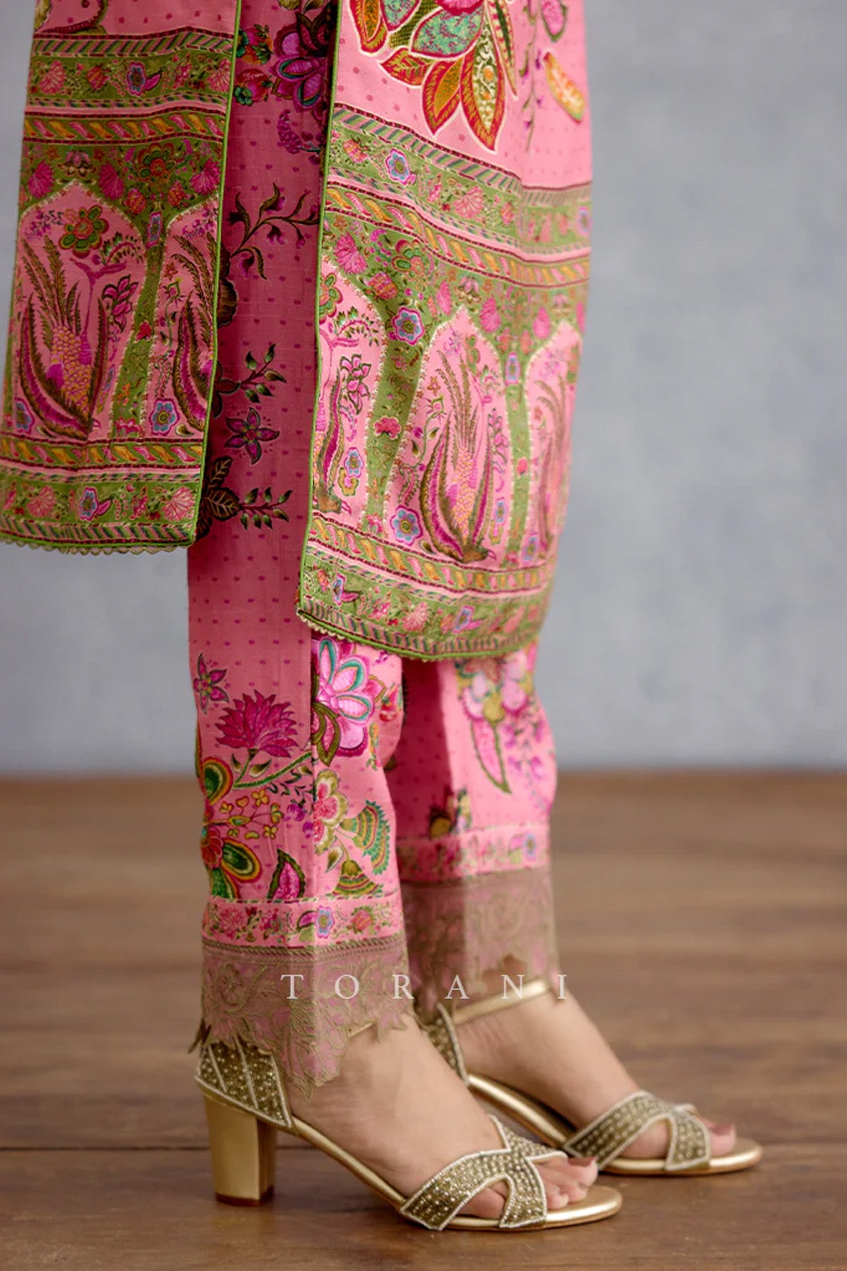Pankaja Anvita Kurta Set