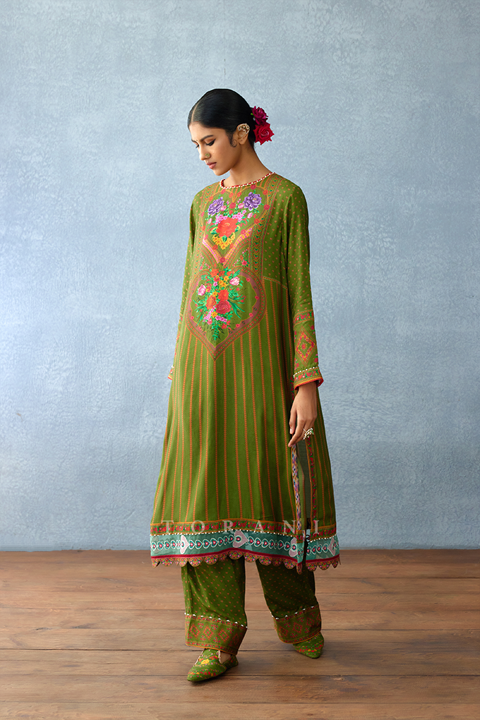 Dil Saaz Fareha Kurta set