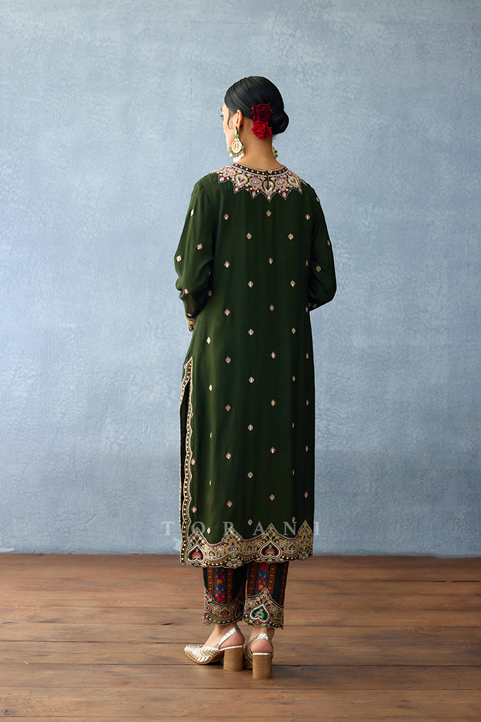 Dil- Shaad Urvi kurta Set