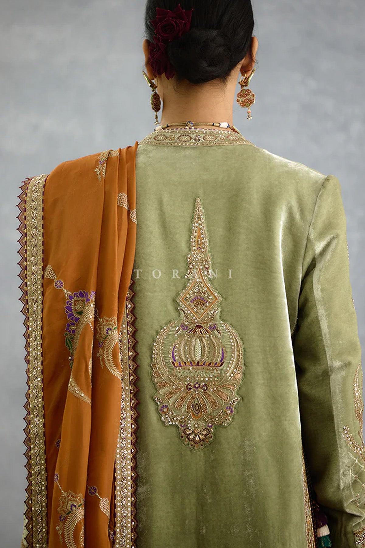 Nuraan Rangsaaz Omaira Saree Set