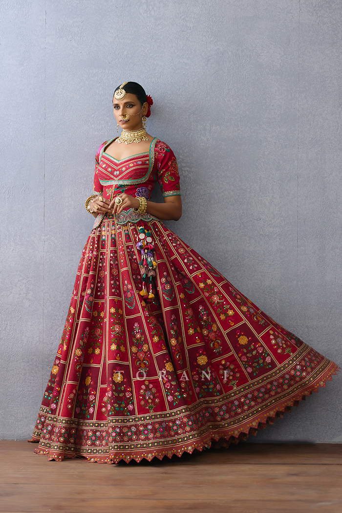 Dil Surkh Avora Lehenga Set