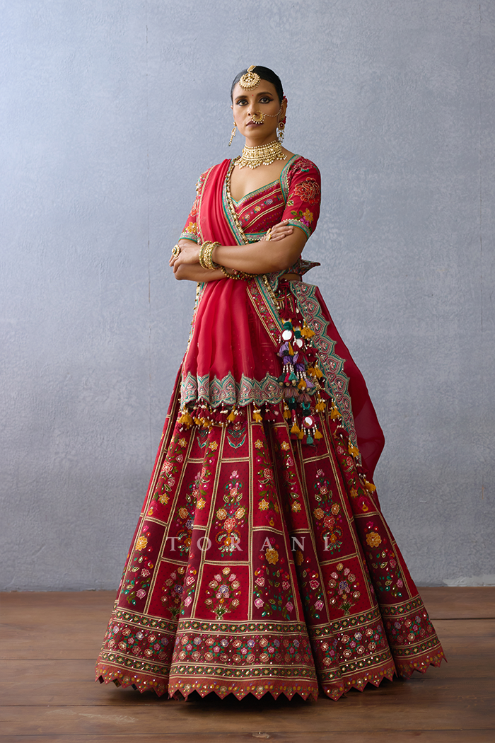 Dil Surkh Avora Lehenga Set