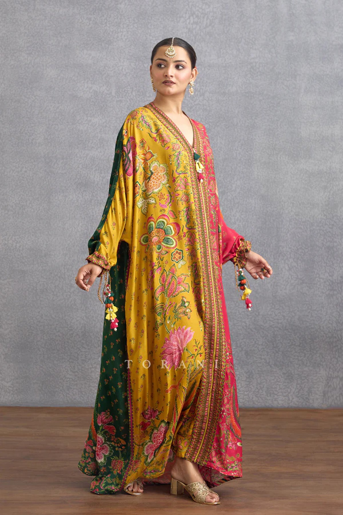 Chitrangi Kanika Kaftan