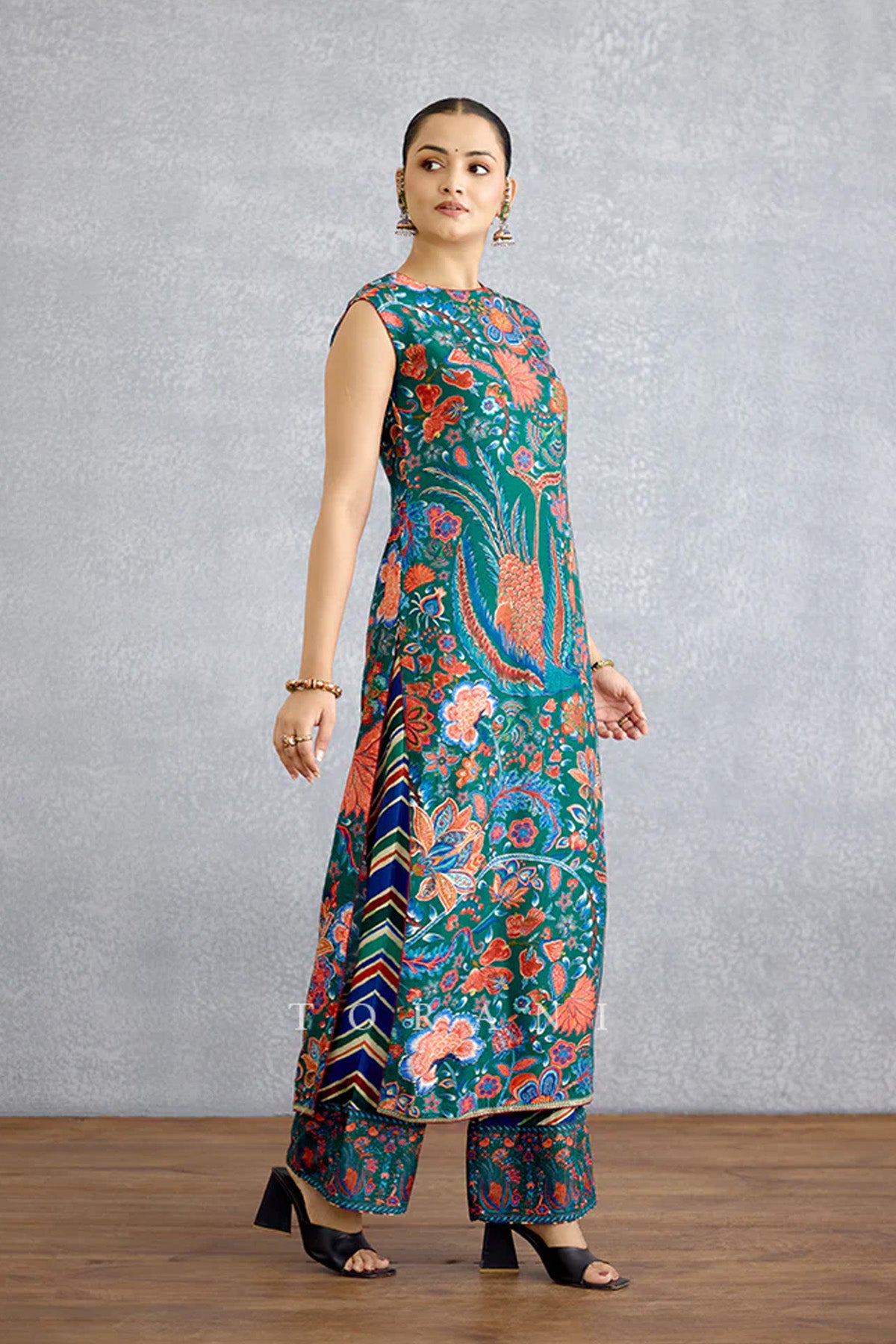 Mayurika Tanuja Kurta Set