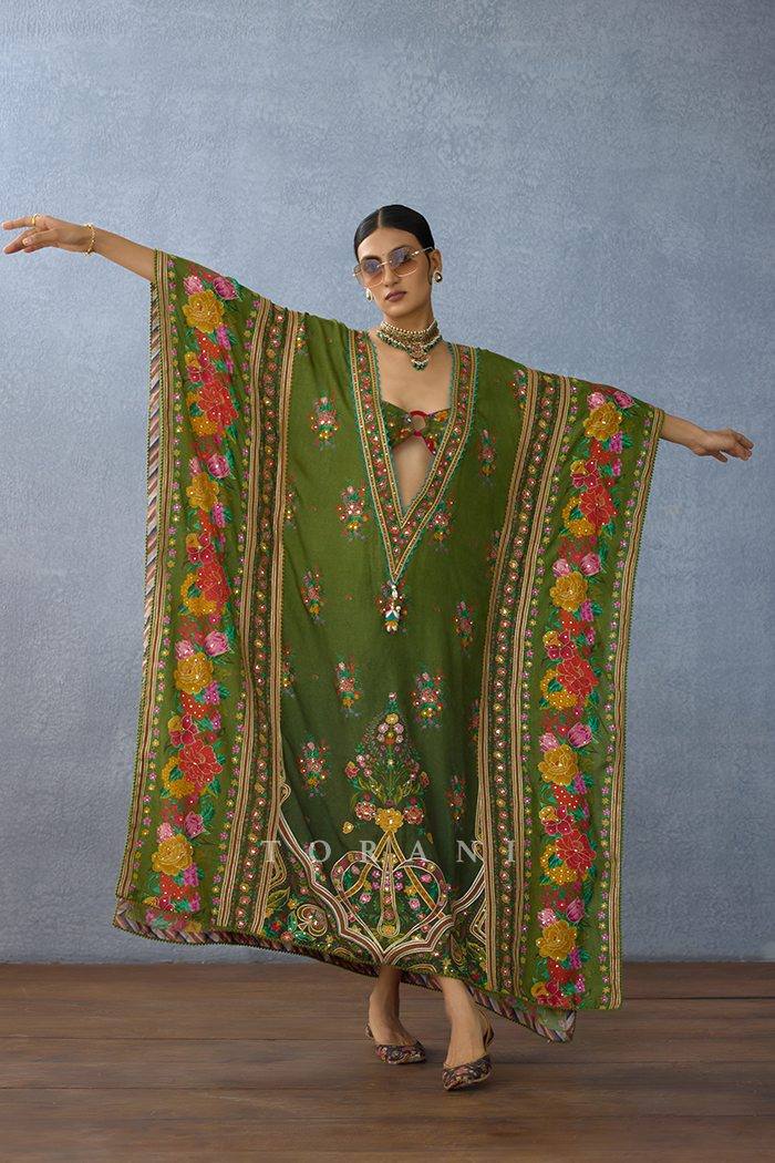 Dil Saaz Sanaz Kaftan Set