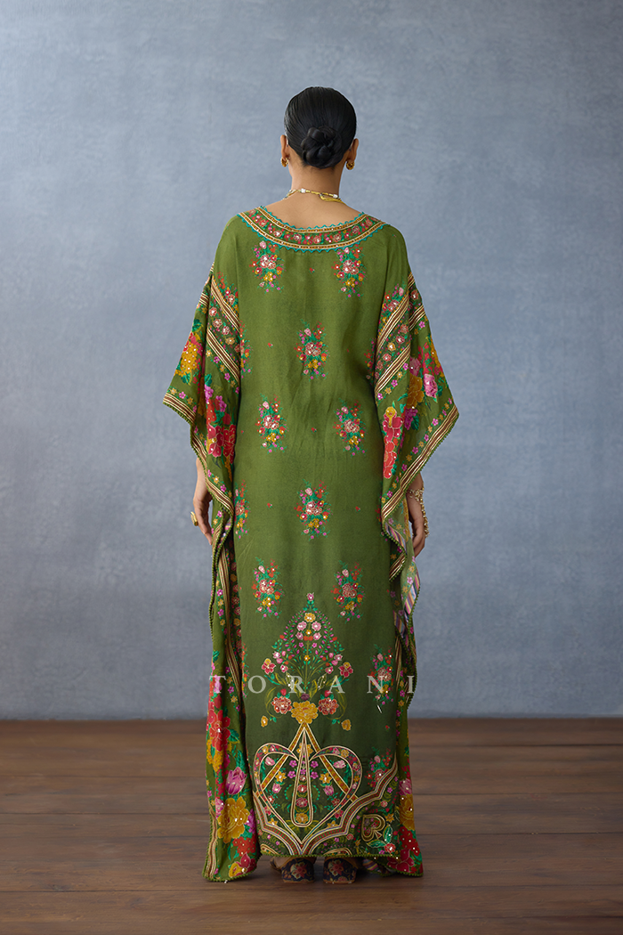 Dil Saaz Sanaz Kaftan Set