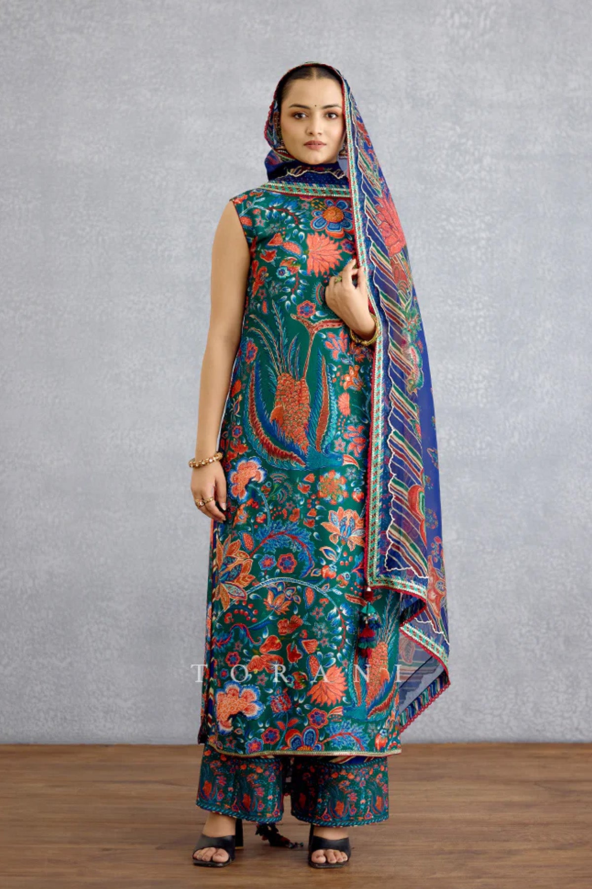 Mayurika Tanuja Kurta Set