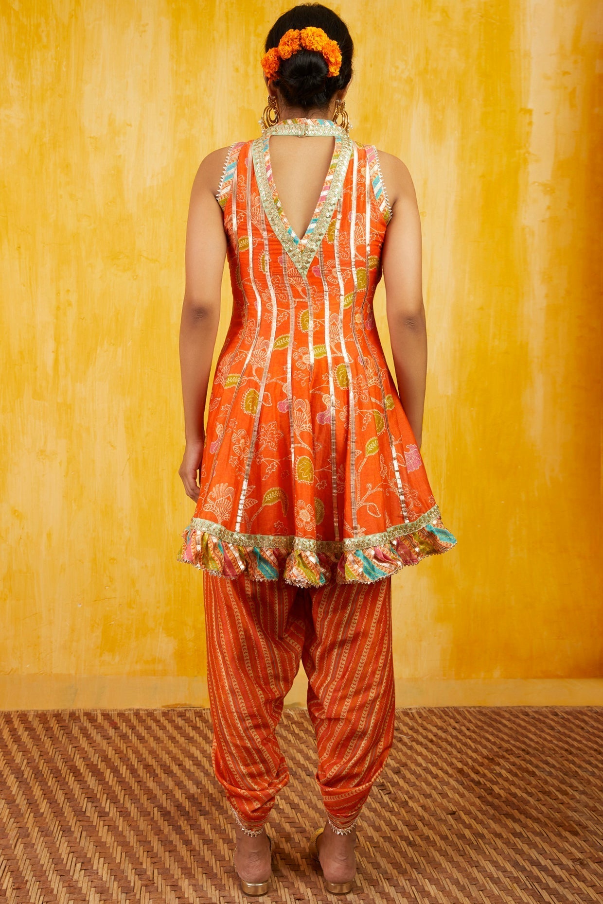 Marigold Garden Sleeveless Ag Dhoti Set