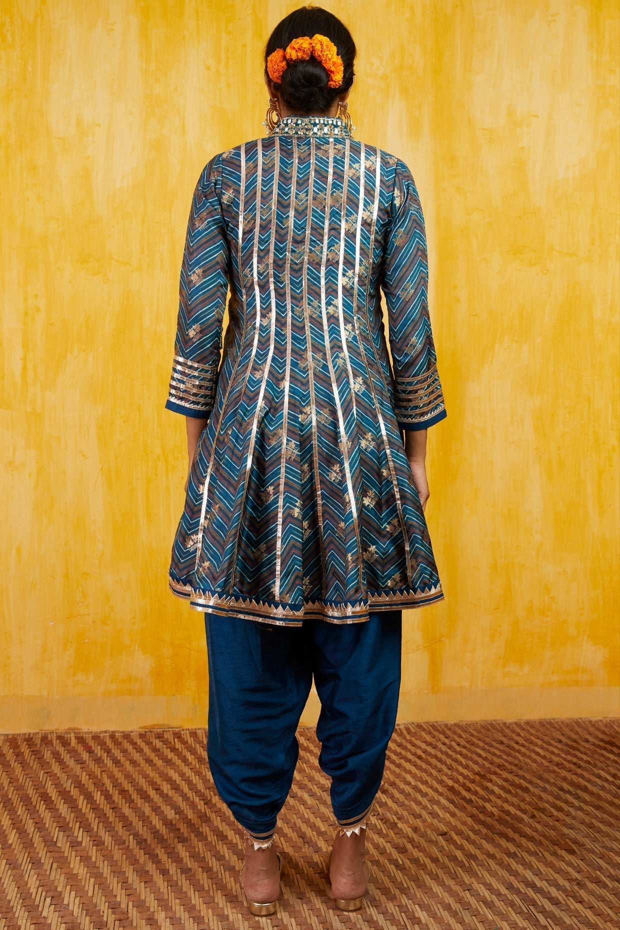 Marigold Zig-Zag Ag With Dhoti