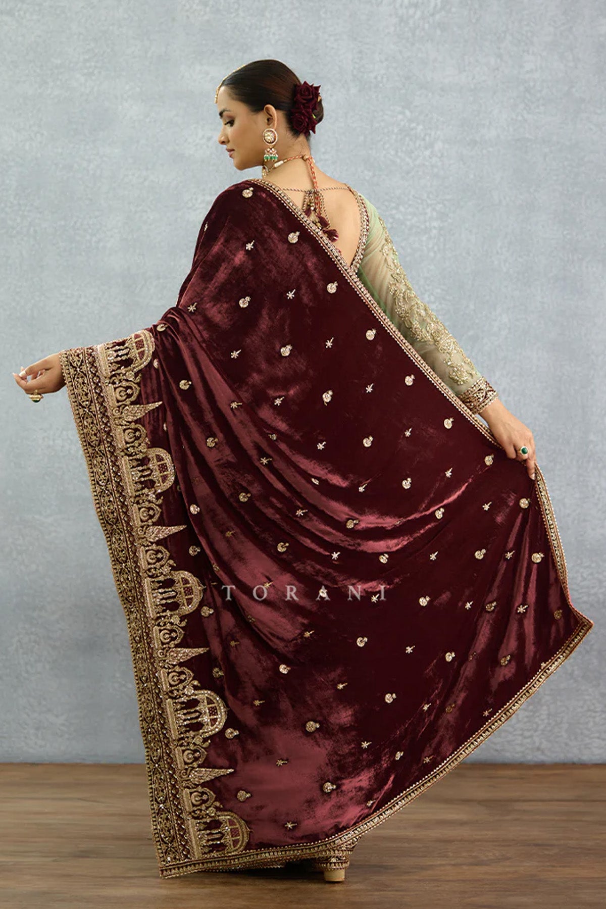 Farishti Nazra Saree
