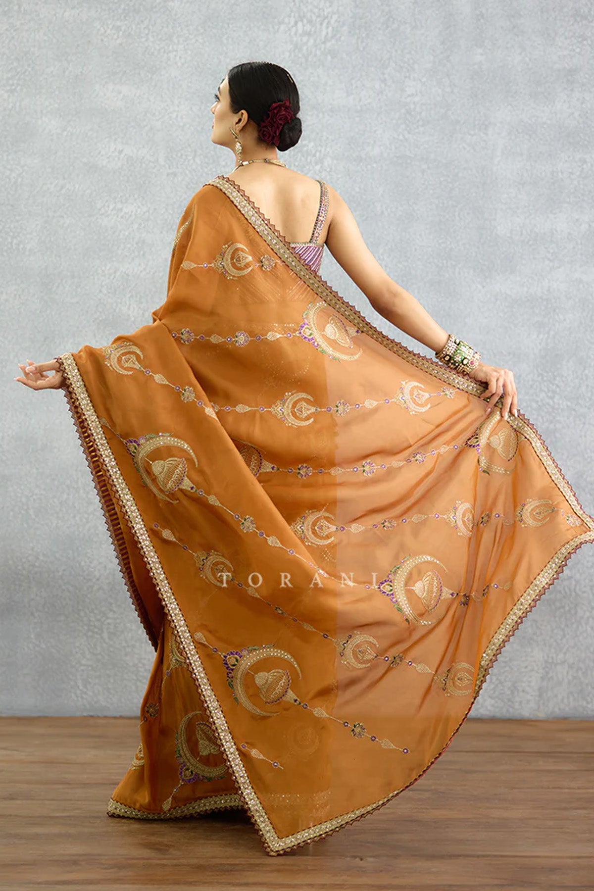 Nuraan Omaira Saree