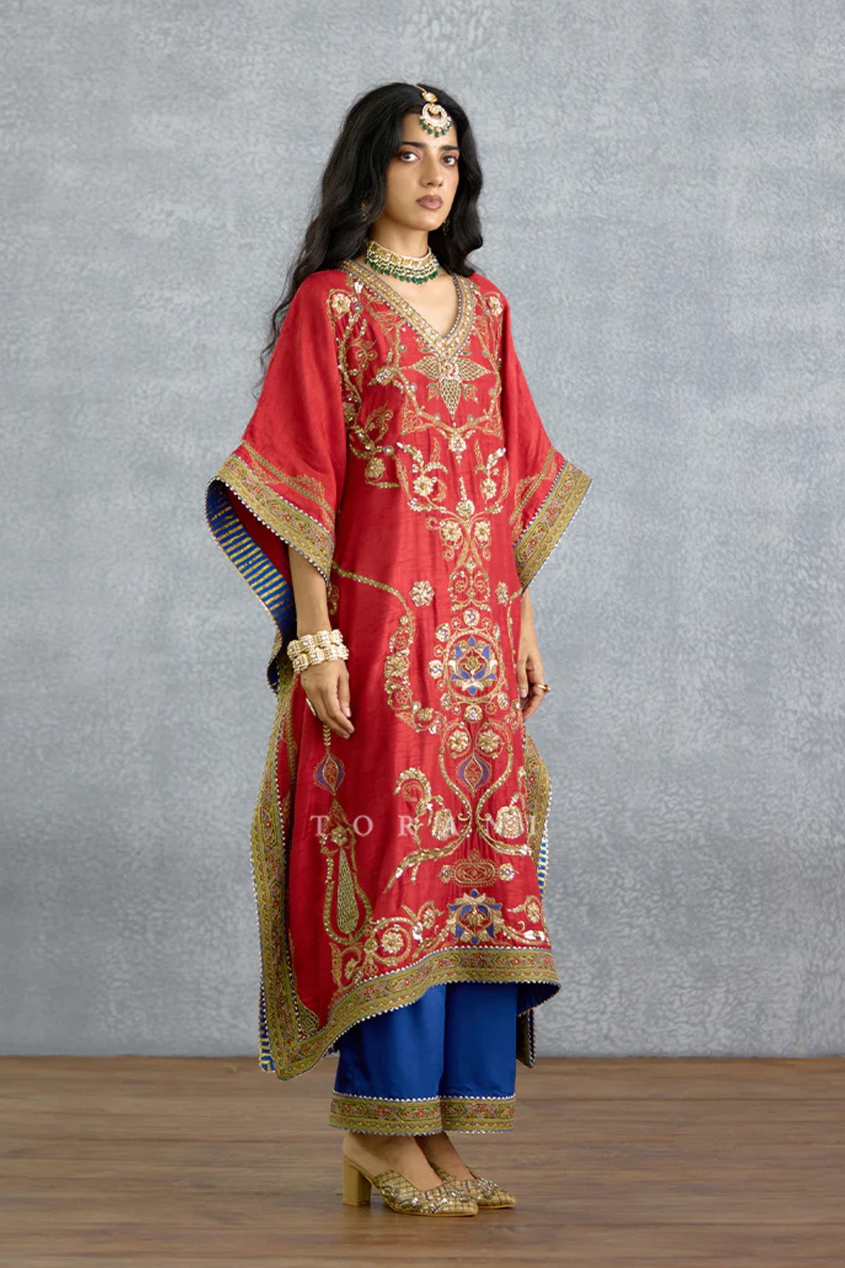 Zehra Neelat Kausar Kaftan Set