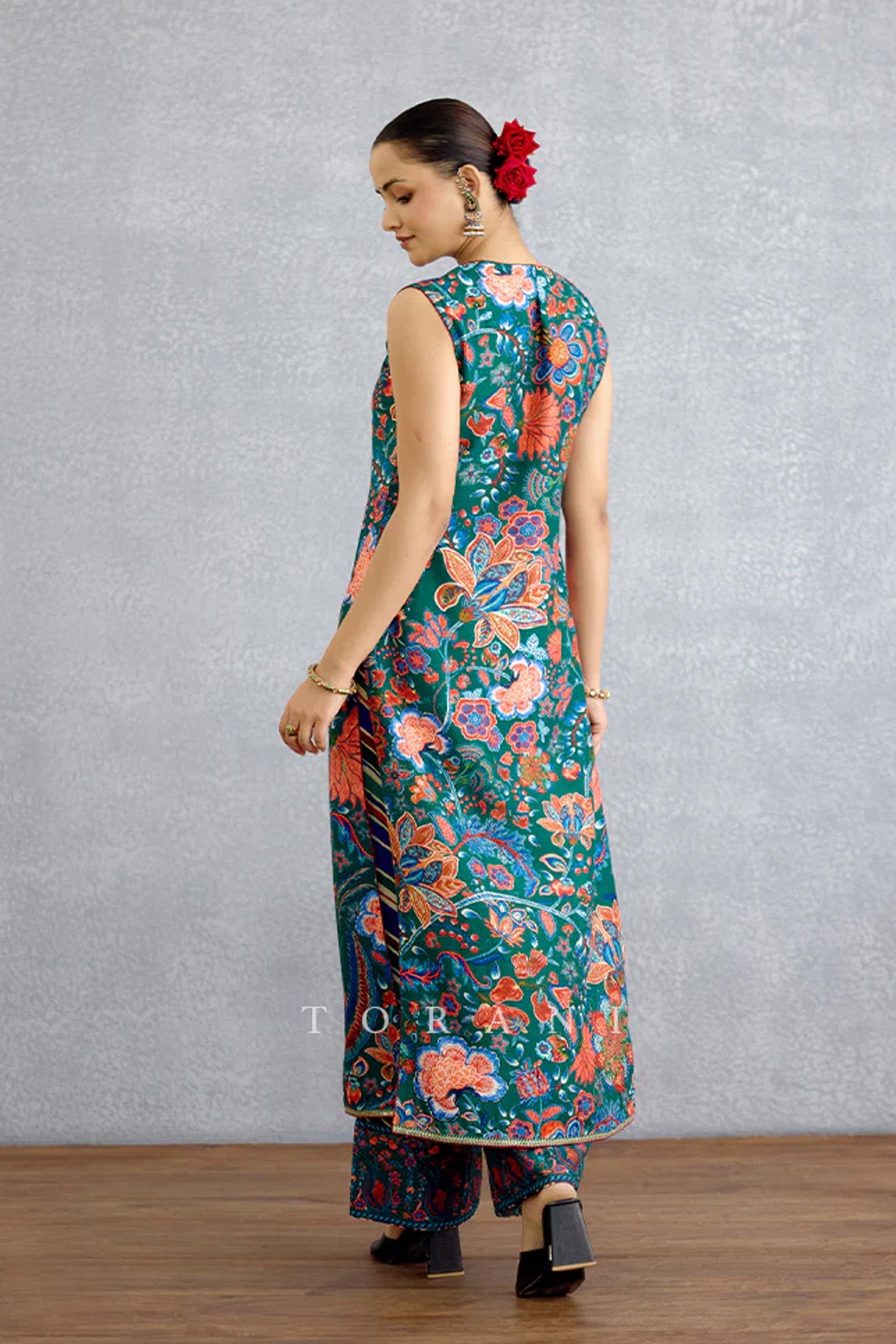 Mayurika Tanuja Kurta Set