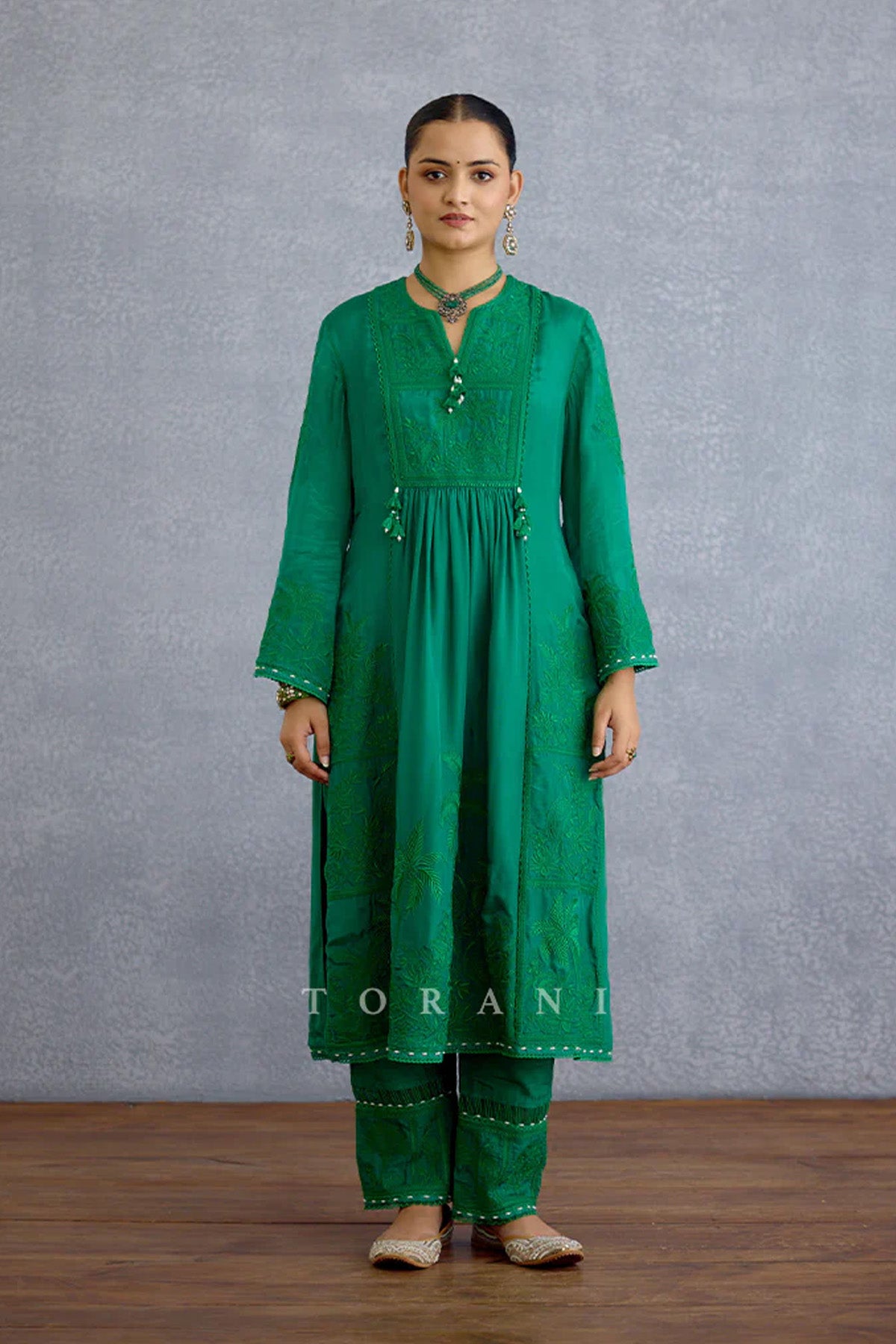 Pranabha Deba Priya Kurta Set