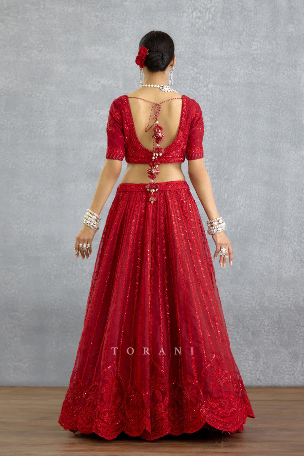 Surkh Wrija Lehenga Set