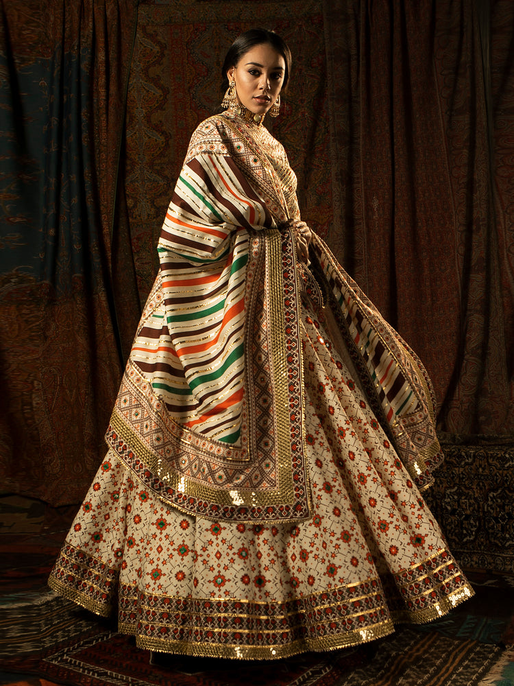 Khalis Lehenga