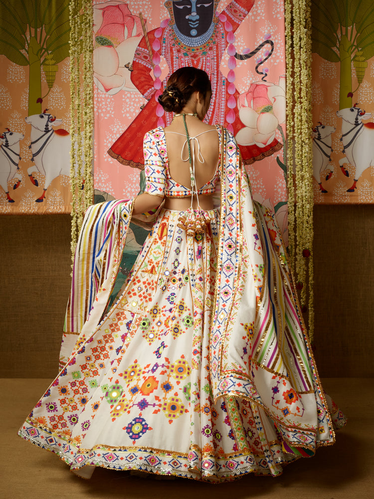 Shubhra Lehenga