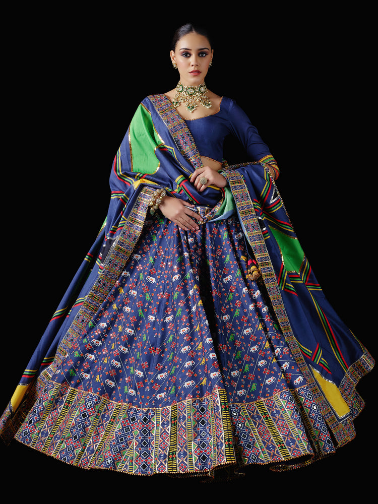 Parikrama Lehenga