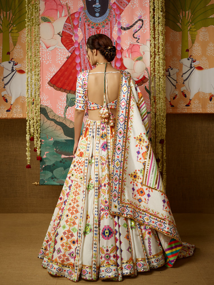 Shubhra Lehenga