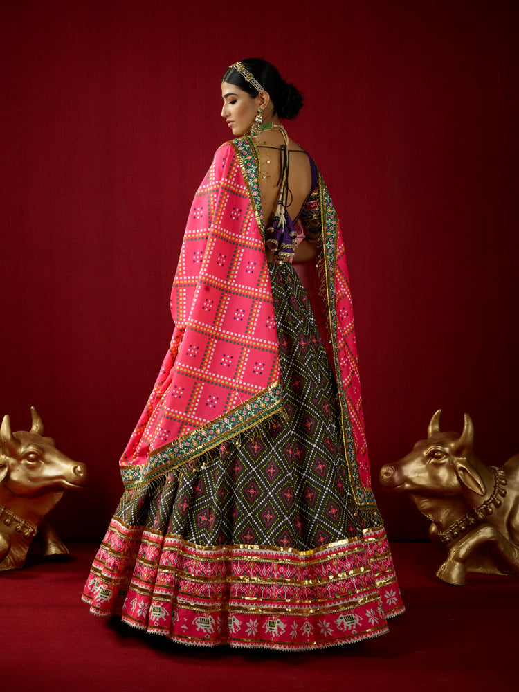 Medika Lehenga