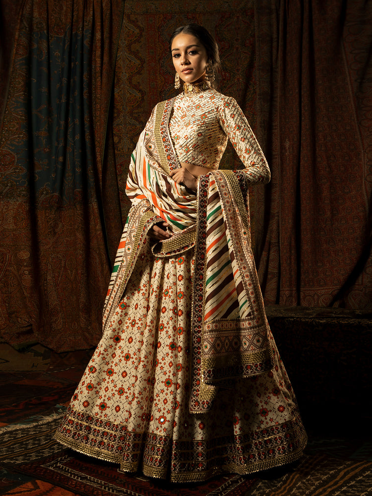 Khalis Lehenga