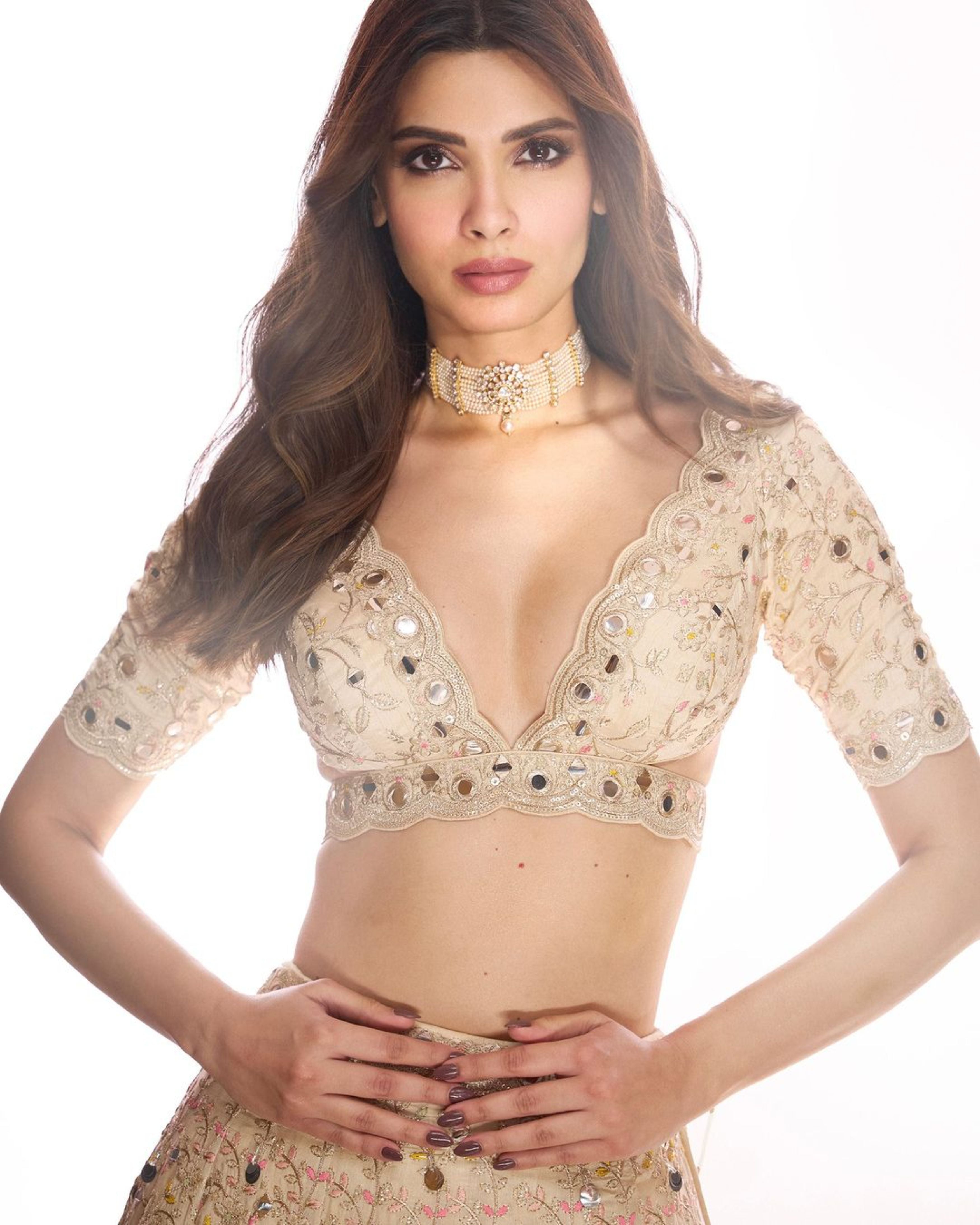 Diana Penty in Raima Lehenga Set