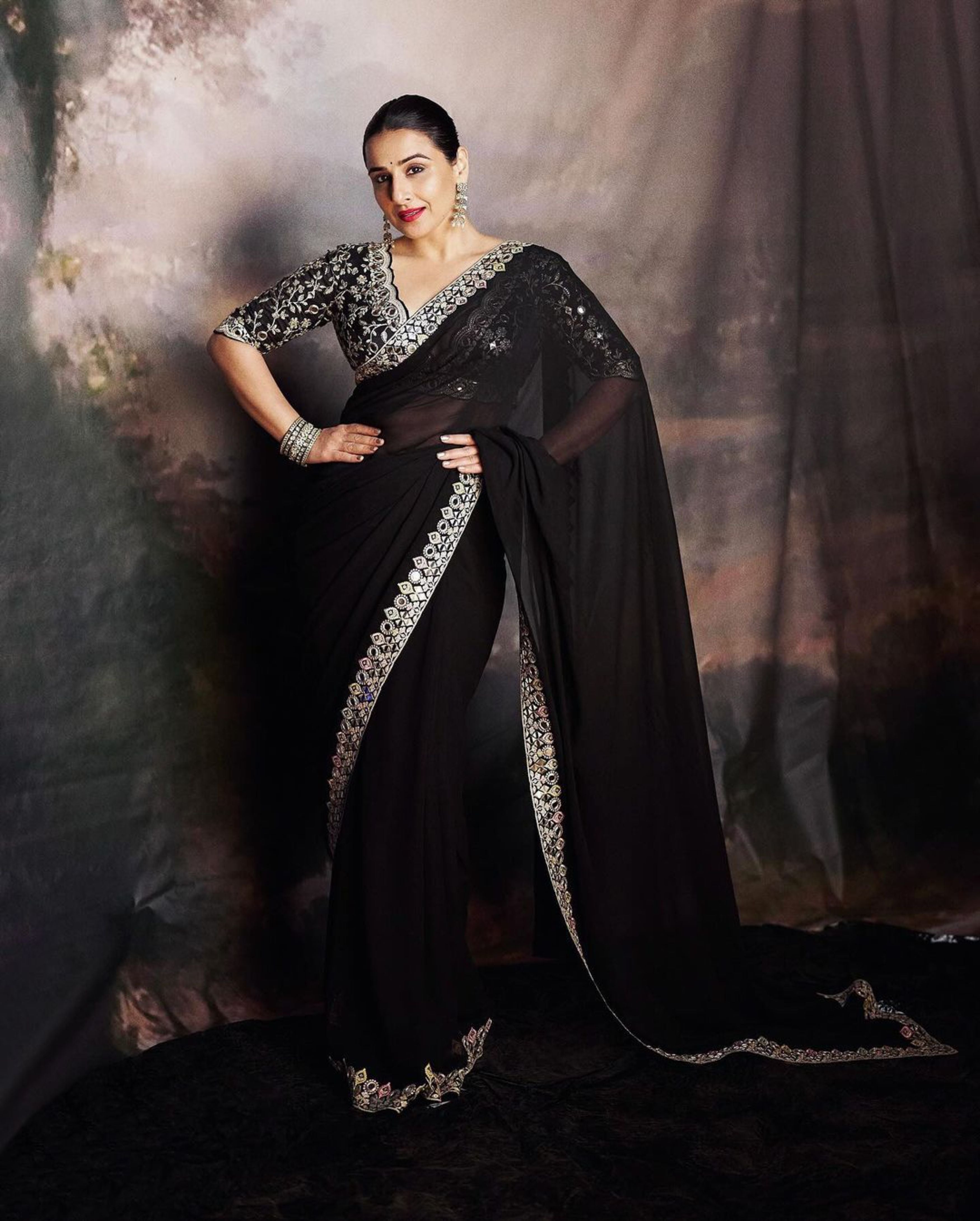 Vidya Balan in Meili Saree Set