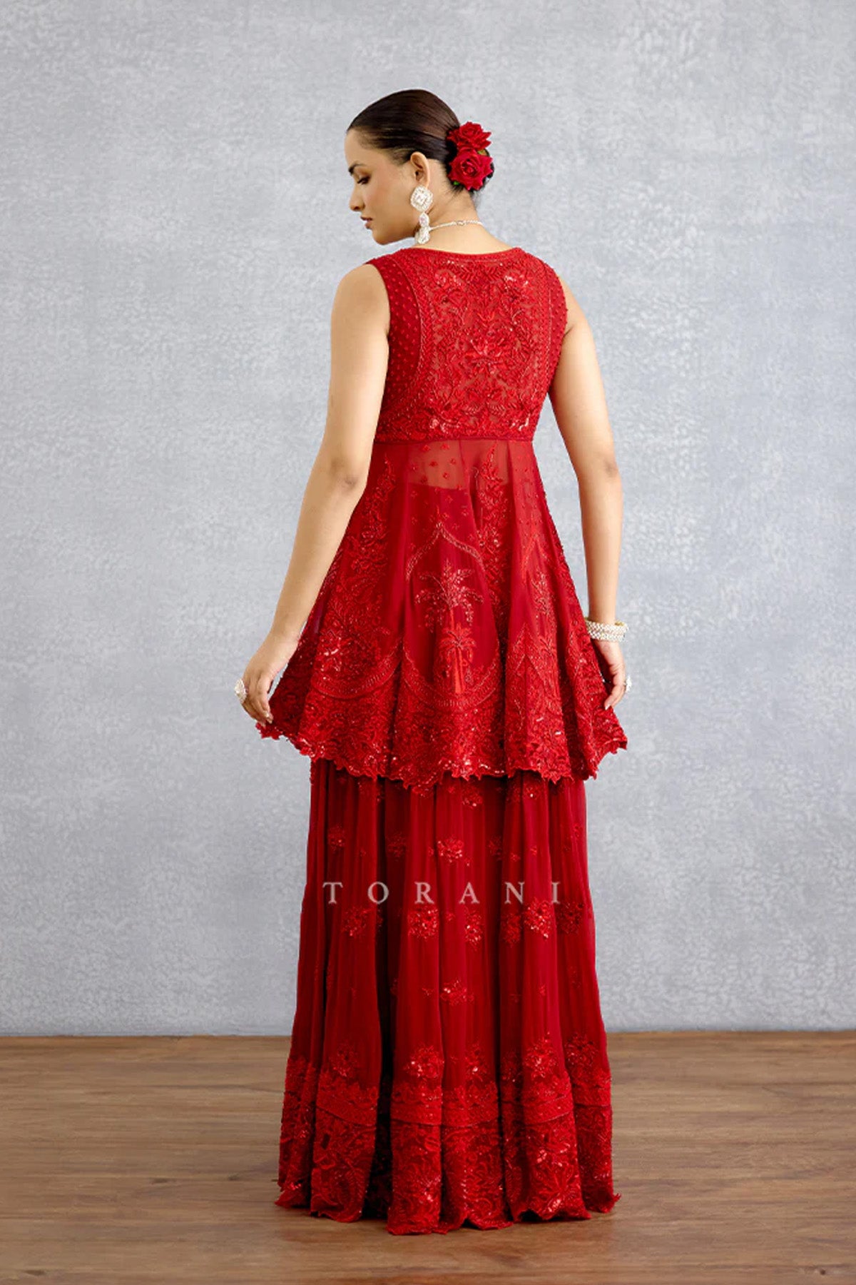 Surkh Bhanavi Sharara Set