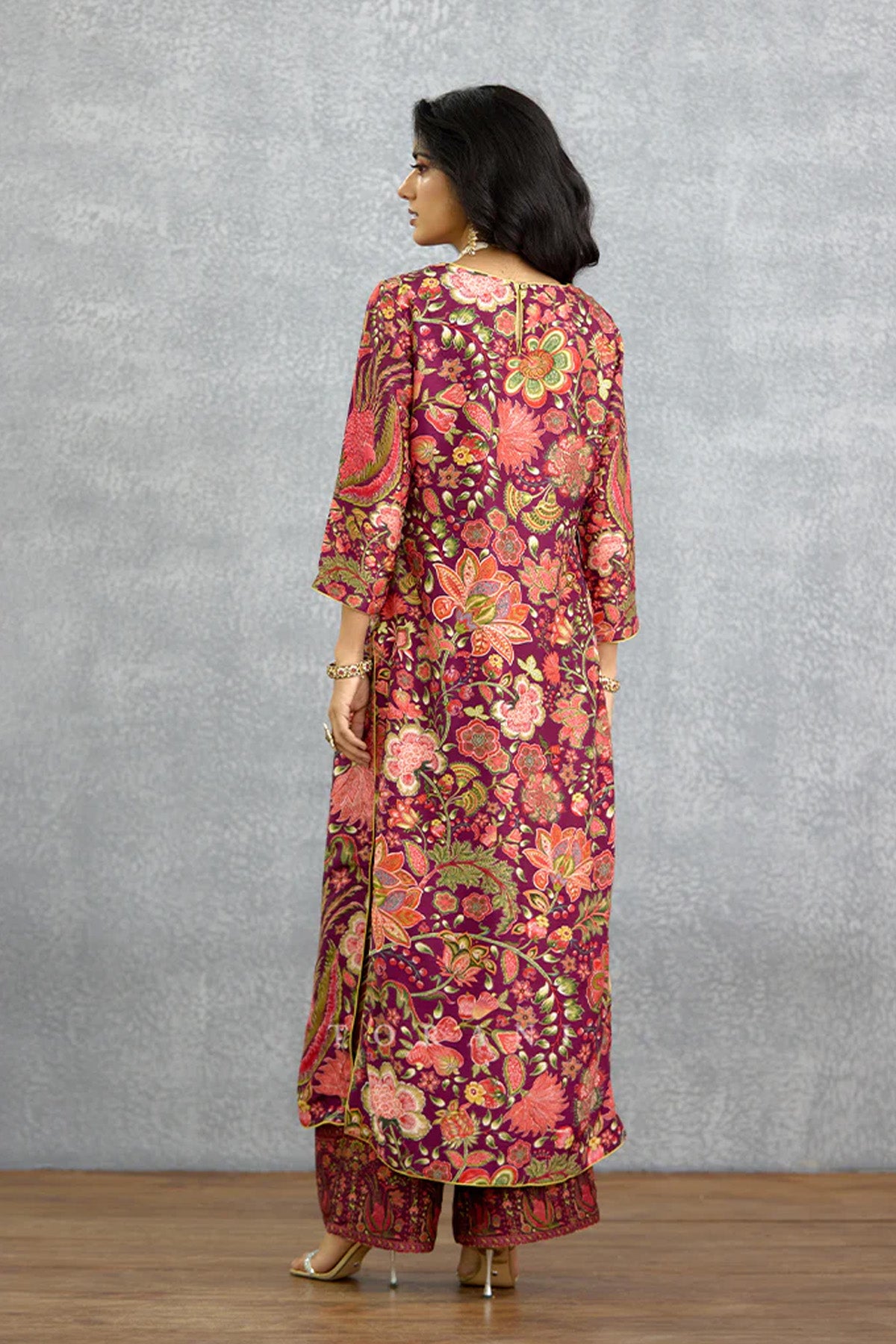 Laalima Writu Tanuja Kurta Set