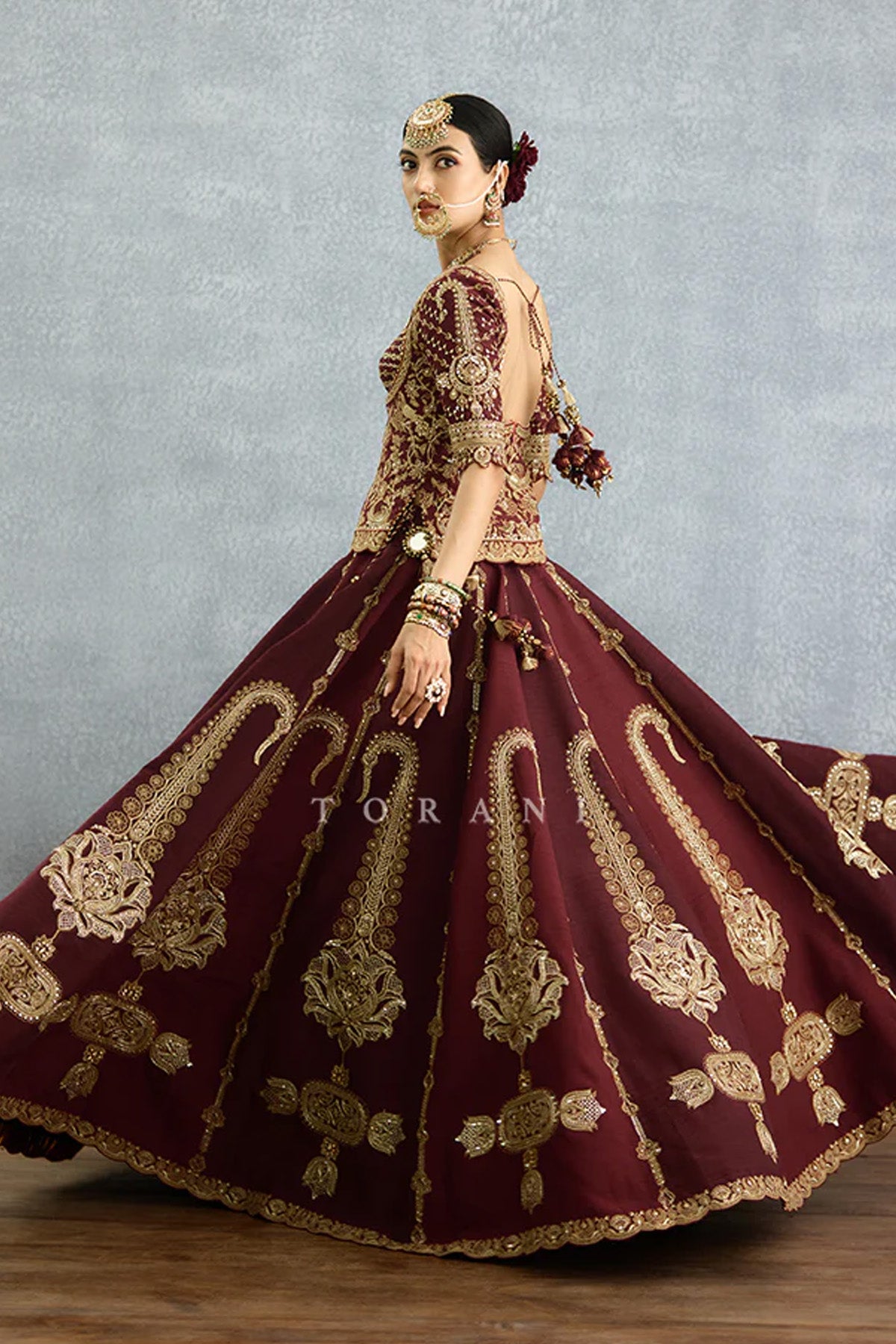 Qarmazi Mazneen Lehenga Set