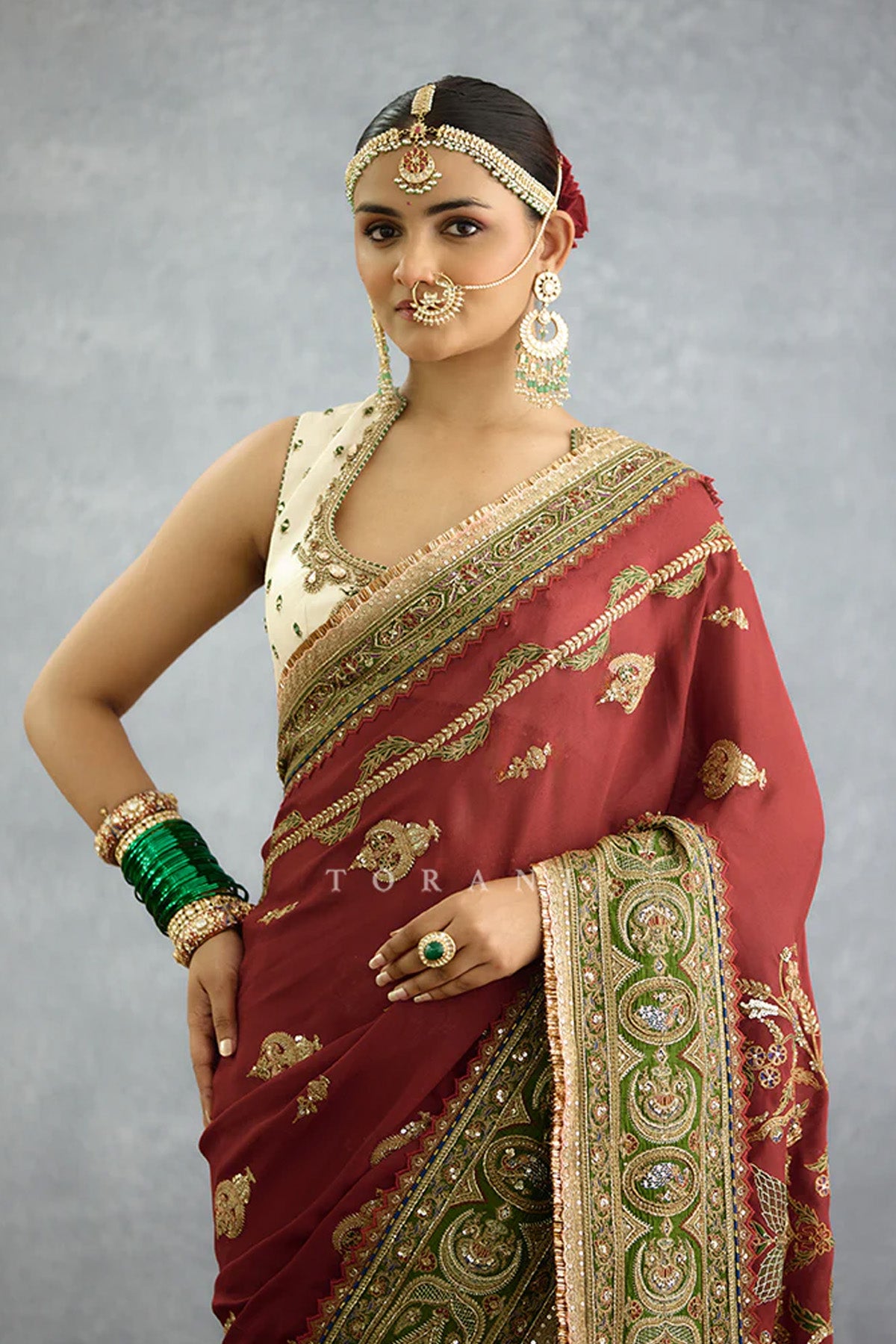 Zehra Aneeqa Saree