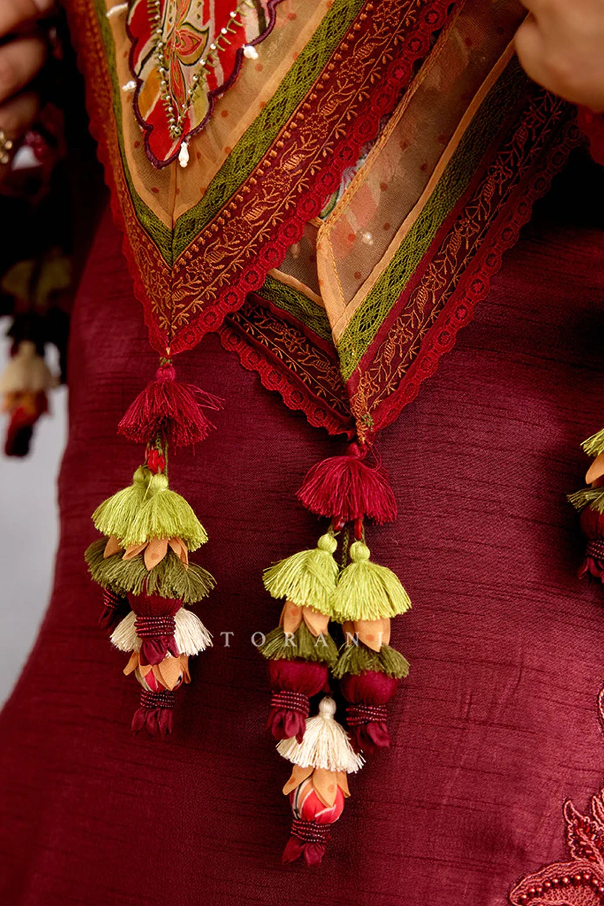 Laalima Phulera Scarf