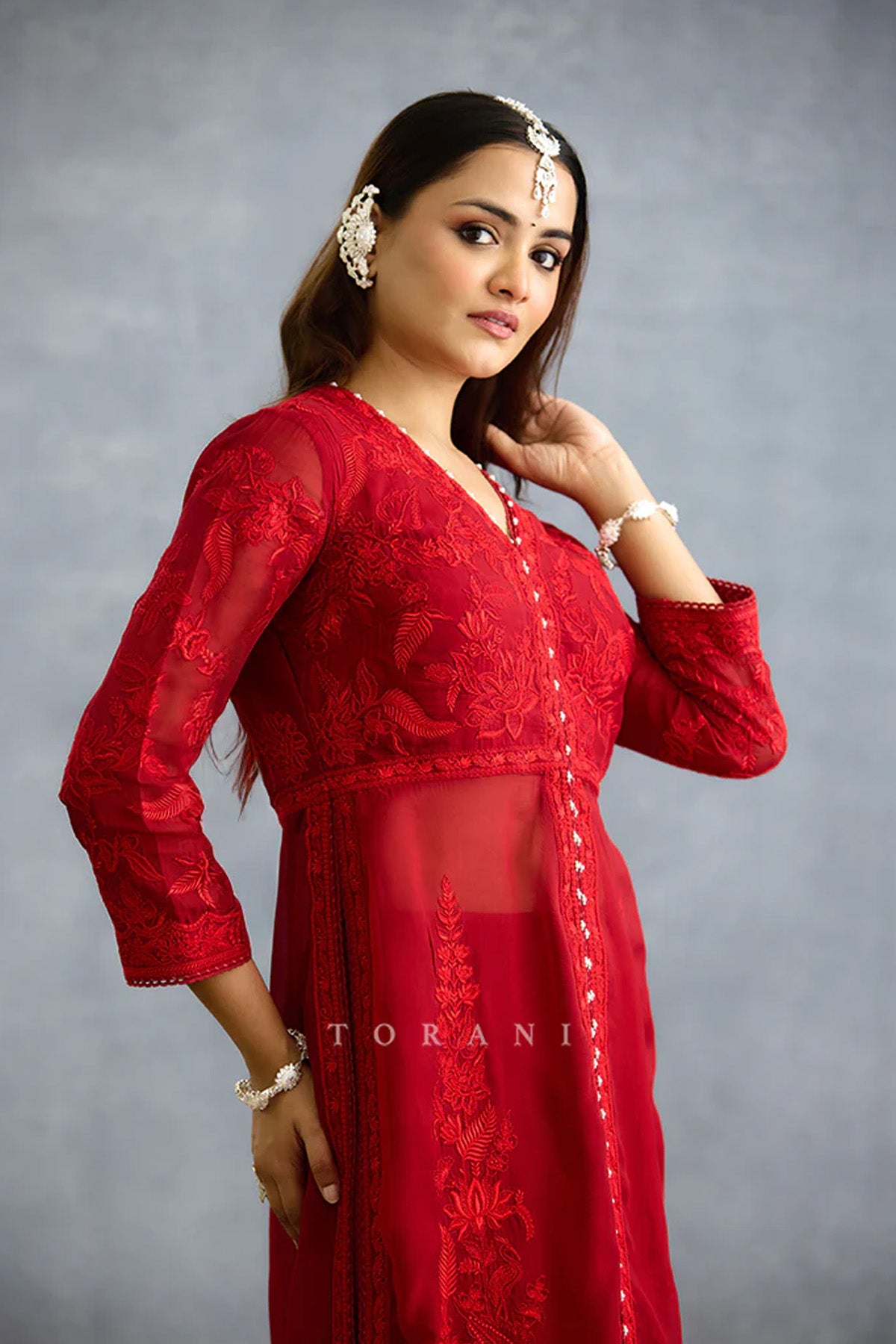 Surkh Udita Kurta Set