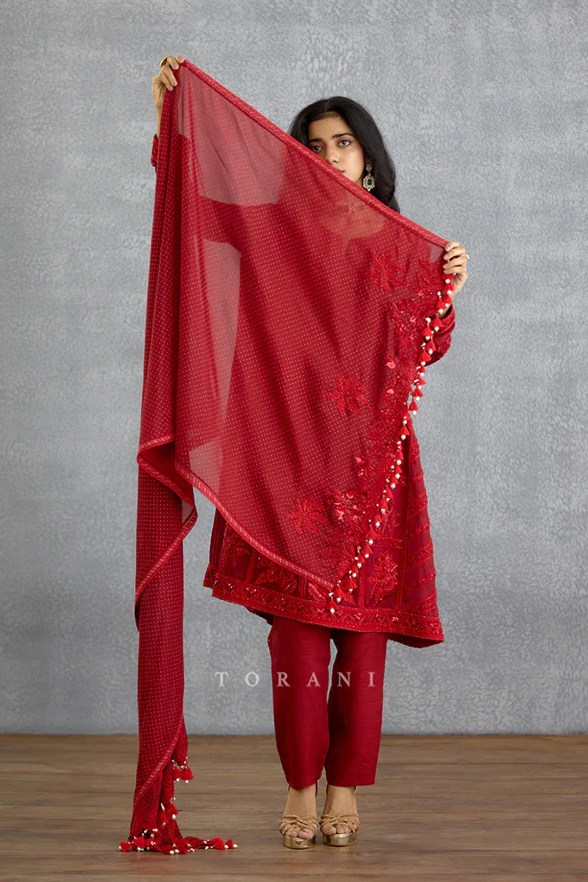 Surkh Samrina Kurta Set