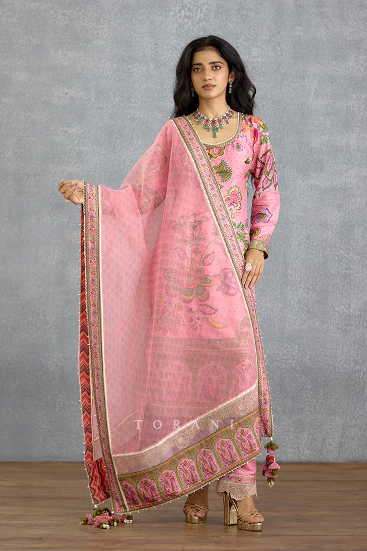 Pankaja Meha Anvita Kurta Set