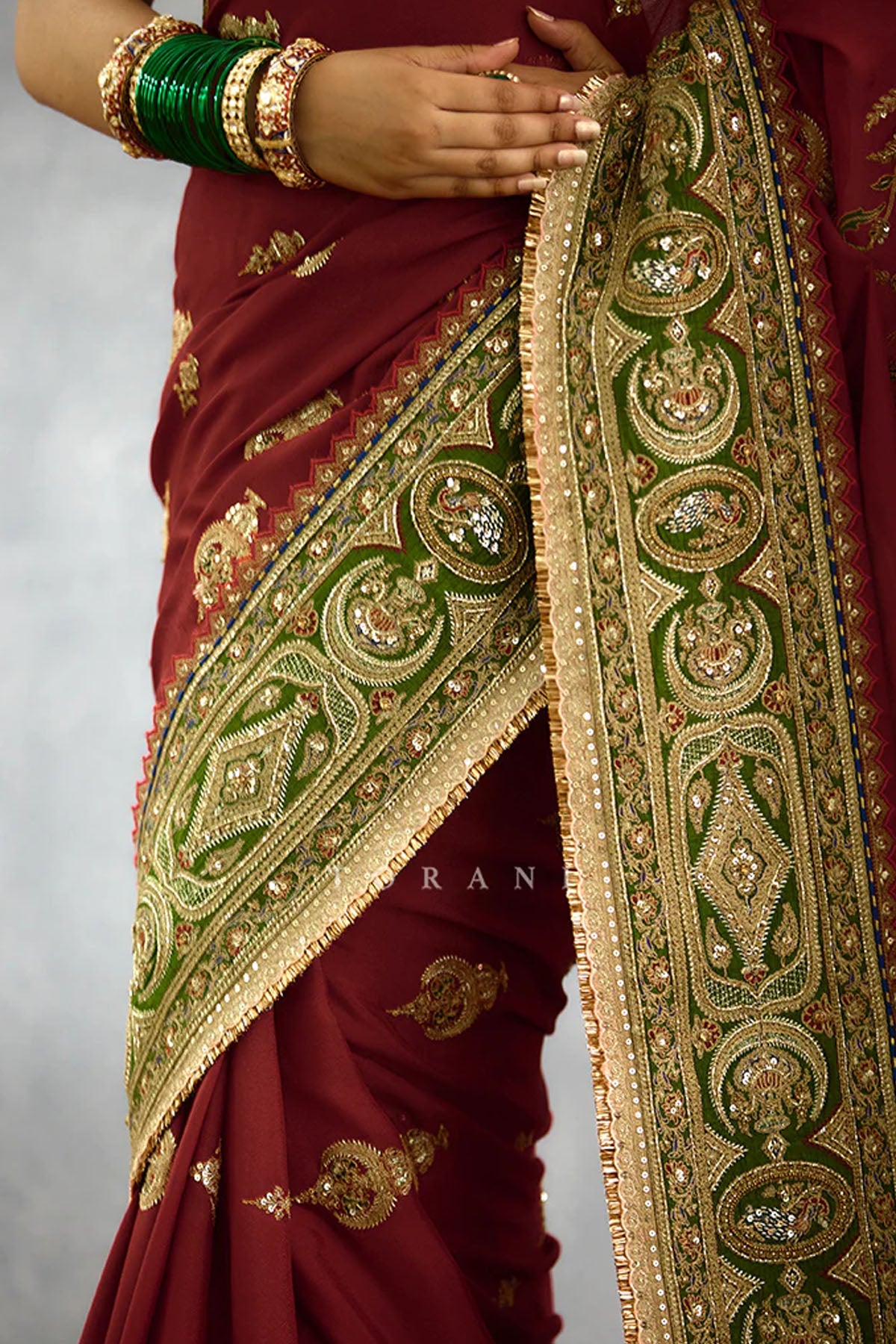 Zehra Aneeqa Saree