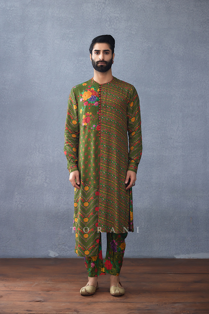 Dil Saaz Fayaz Kurta Set