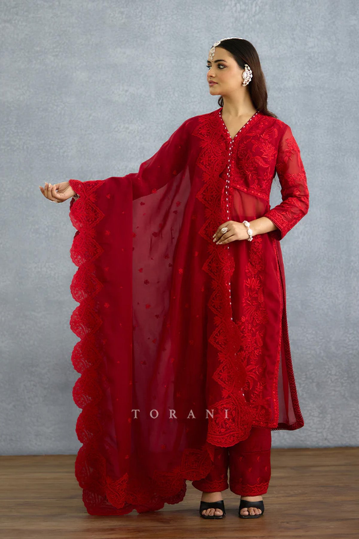 Surkh Udita Kurta Set